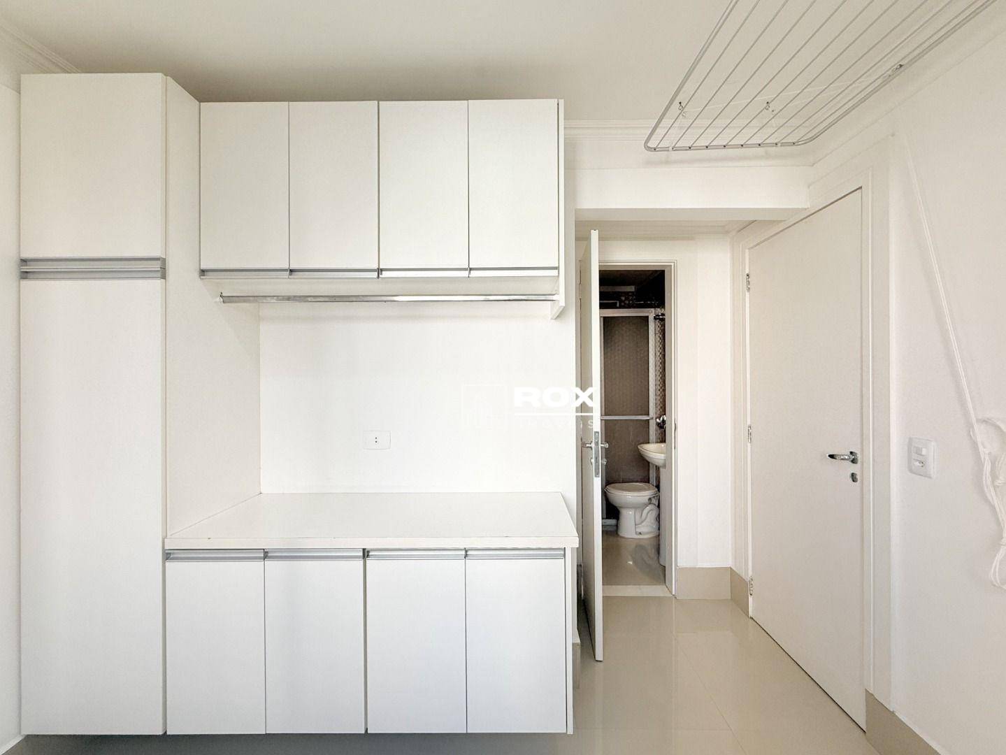 Apartamento para alugar com 3 quartos, 217m² - Foto 18