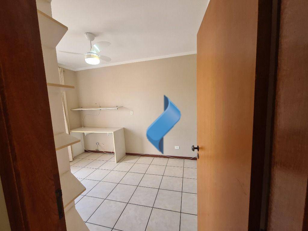 Apartamento à venda com 3 quartos, 107m² - Foto 19