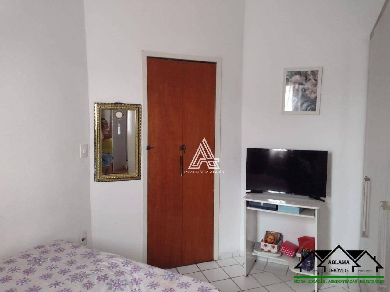 Apartamento à venda com 2 quartos, 70m² - Foto 9