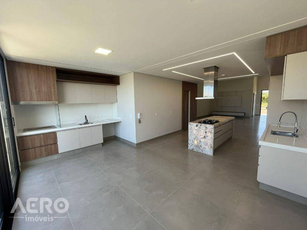 Casa de Condomínio à venda com 3 quartos, 207m² - Foto 8