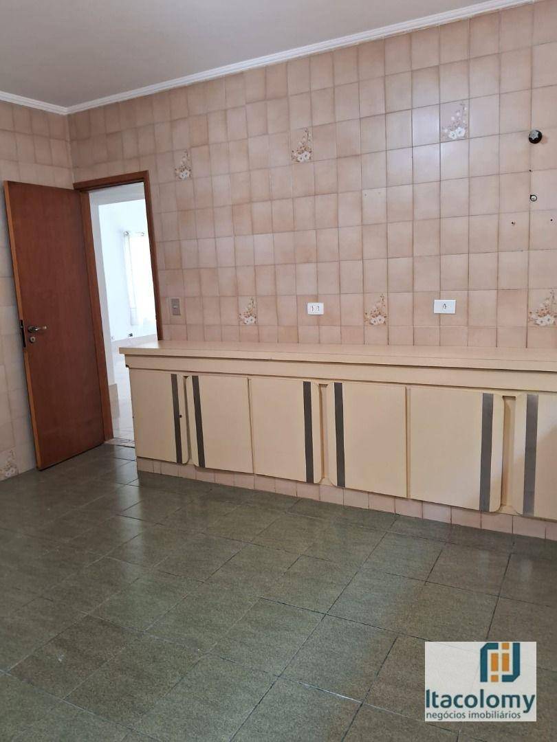 Casa de Condomínio para alugar com 3 quartos, 280m² - Foto 52