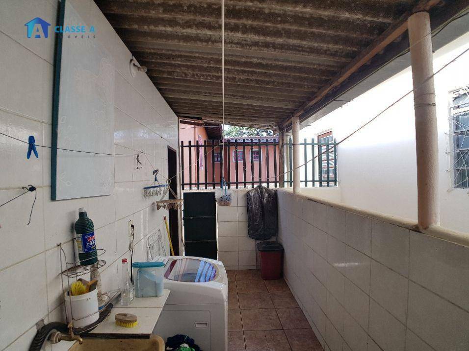 Casa de Condomínio à venda com 3 quartos, 380m² - Foto 11