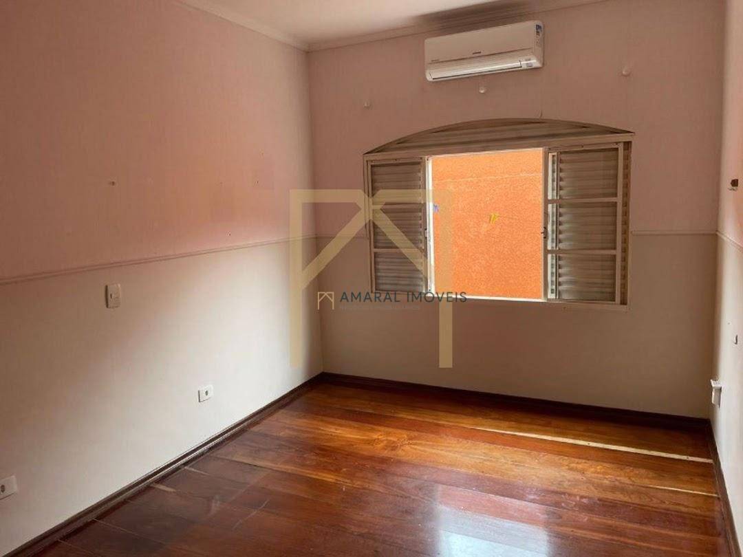 Casa à venda com 3 quartos, 200m² - Foto 20