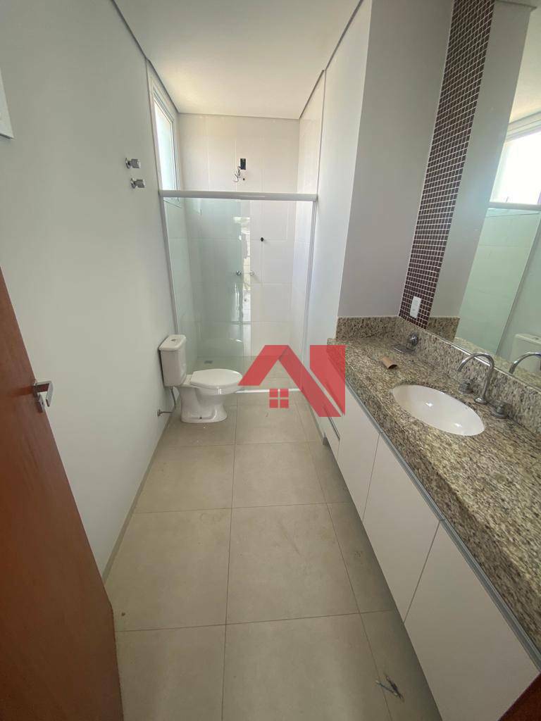 Sobrado à venda e aluguel com 3 quartos, 200m² - Foto 8