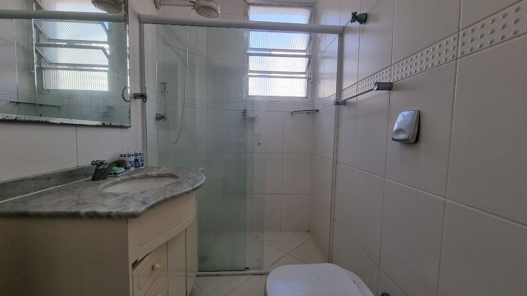 Apartamento à venda com 2 quartos, 70m² - Foto 11