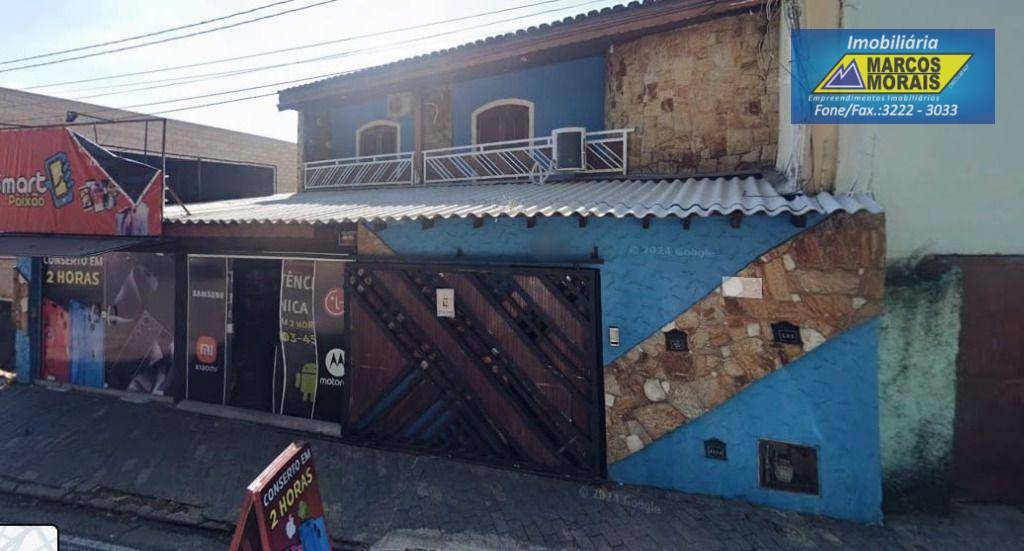 Casa para alugar com 3 quartos, 220m² - Foto 1