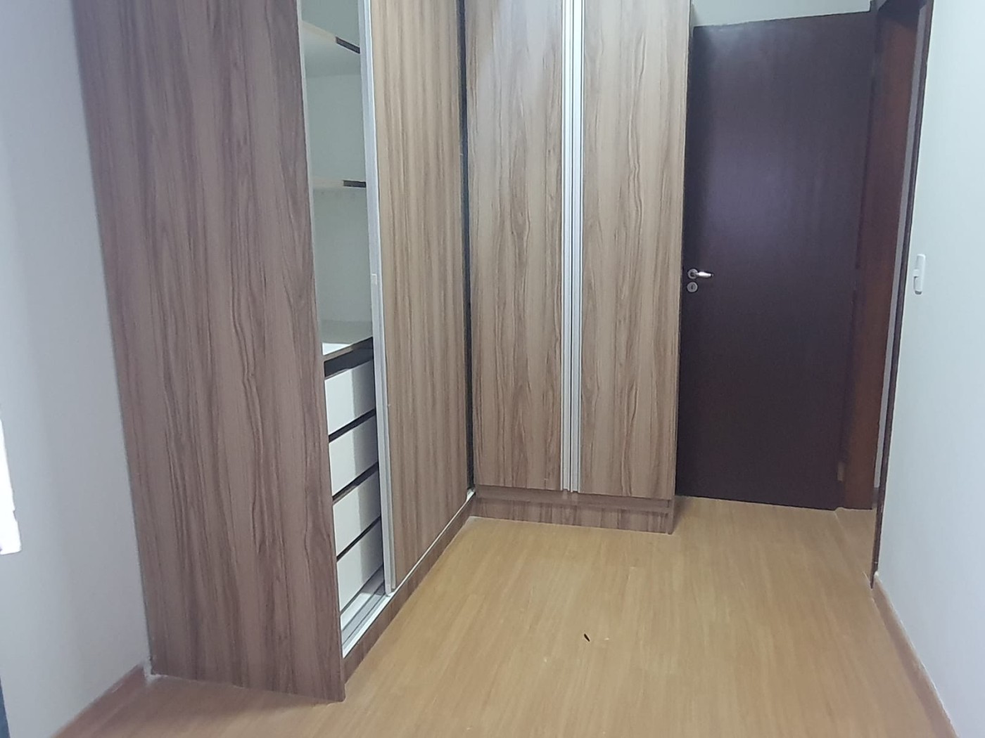Casa à venda com 2 quartos, 52m² - Foto 4
