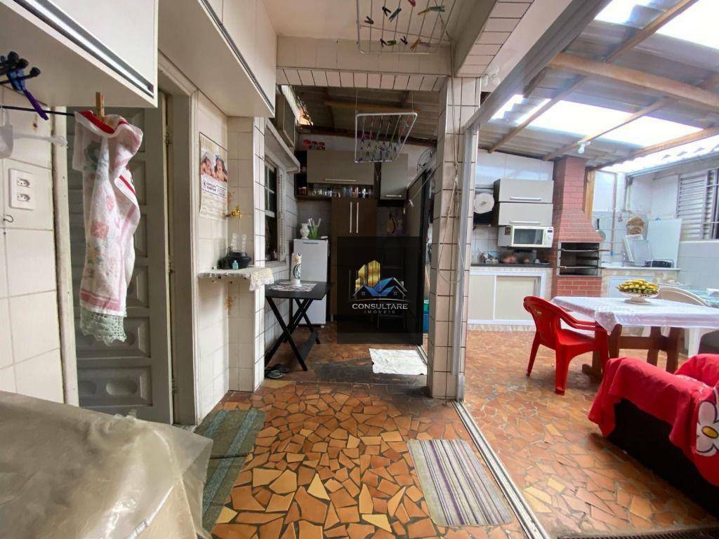 Casa de Condomínio à venda com 3 quartos, 225m² - Foto 14