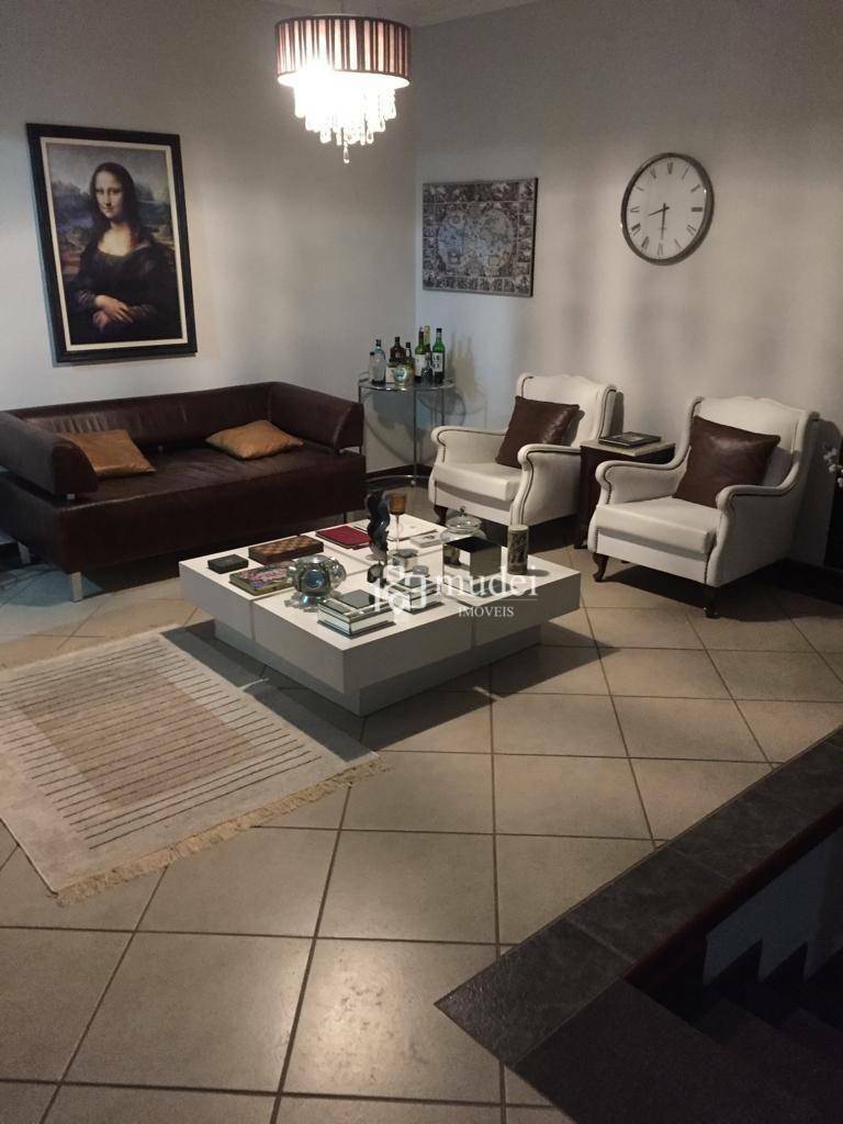 Casa de Condomínio à venda com 4 quartos, 235m² - Foto 10