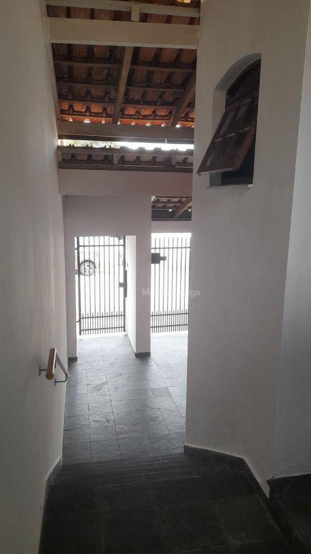 Casa à venda com 3 quartos, 260m² - Foto 20