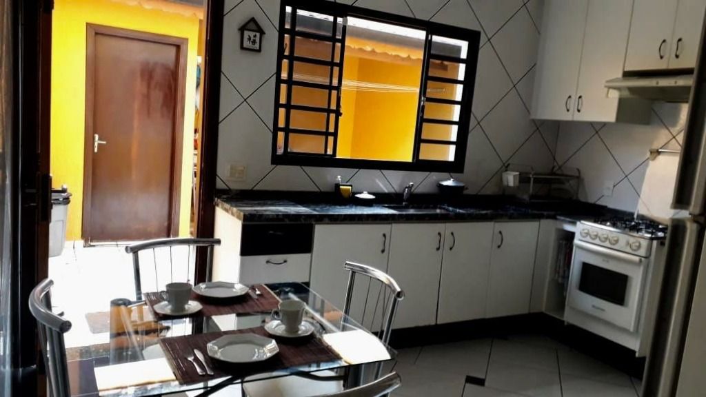 Sobrado à venda com 3 quartos, 178m² - Foto 4