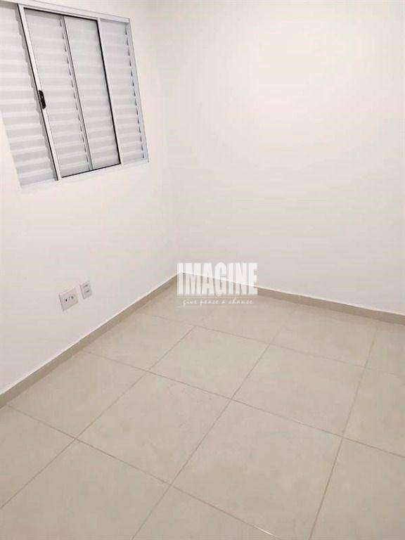 Apartamento à venda com 2 quartos, 39m² - Foto 4