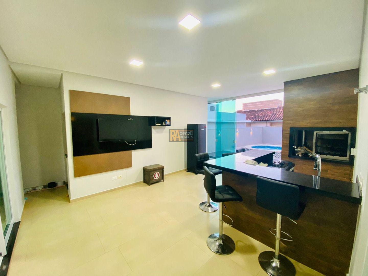 Casa à venda com 3 quartos, 300m² - Foto 36