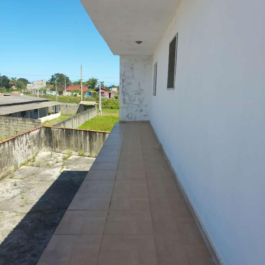 Casa à venda com 2 quartos, 250m² - Foto 1