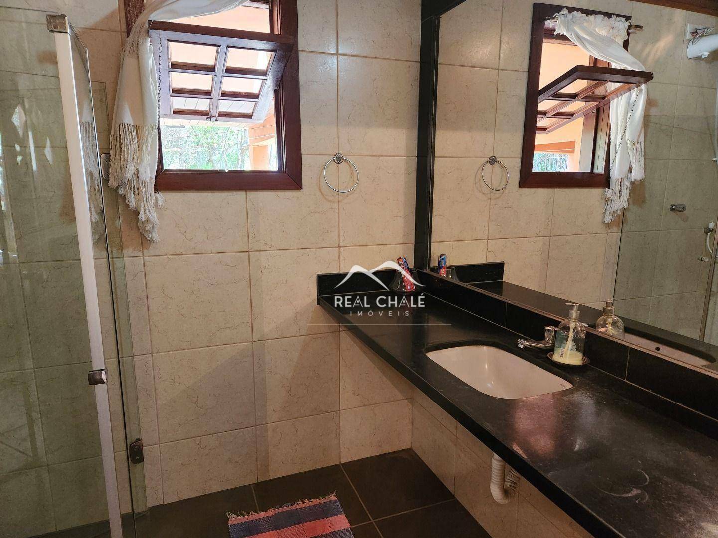 Casa de Condomínio à venda com 5 quartos, 216m² - Foto 17