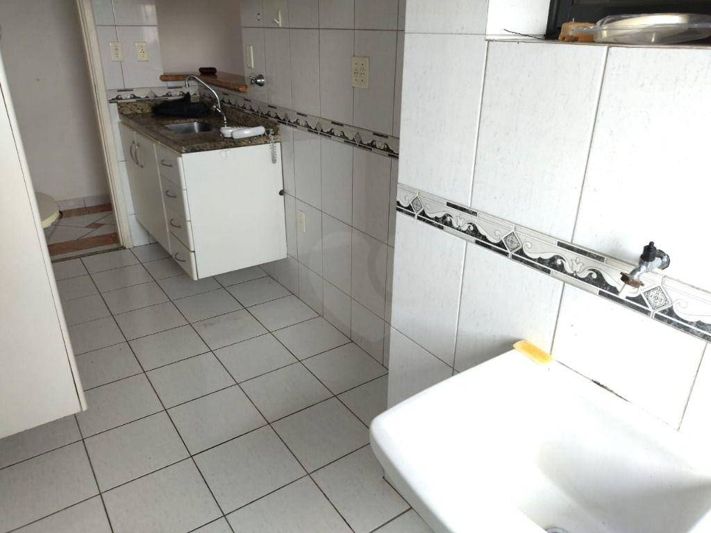 Apartamento para alugar com 2 quartos, 59m² - Foto 23