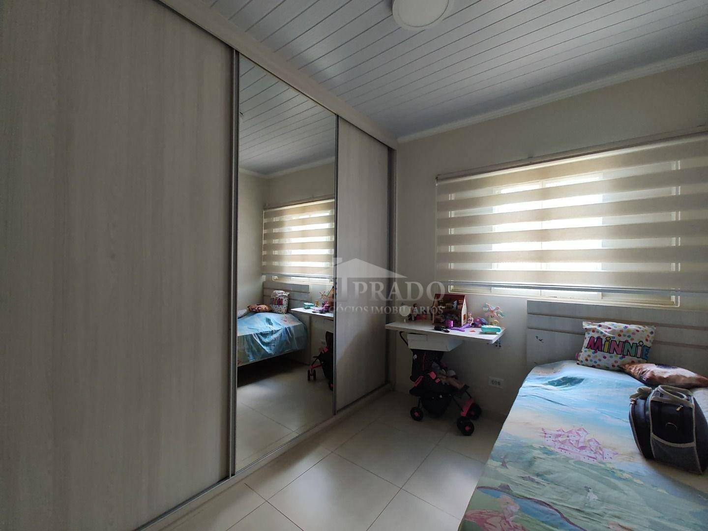 Casa à venda com 4 quartos, 220m² - Foto 8