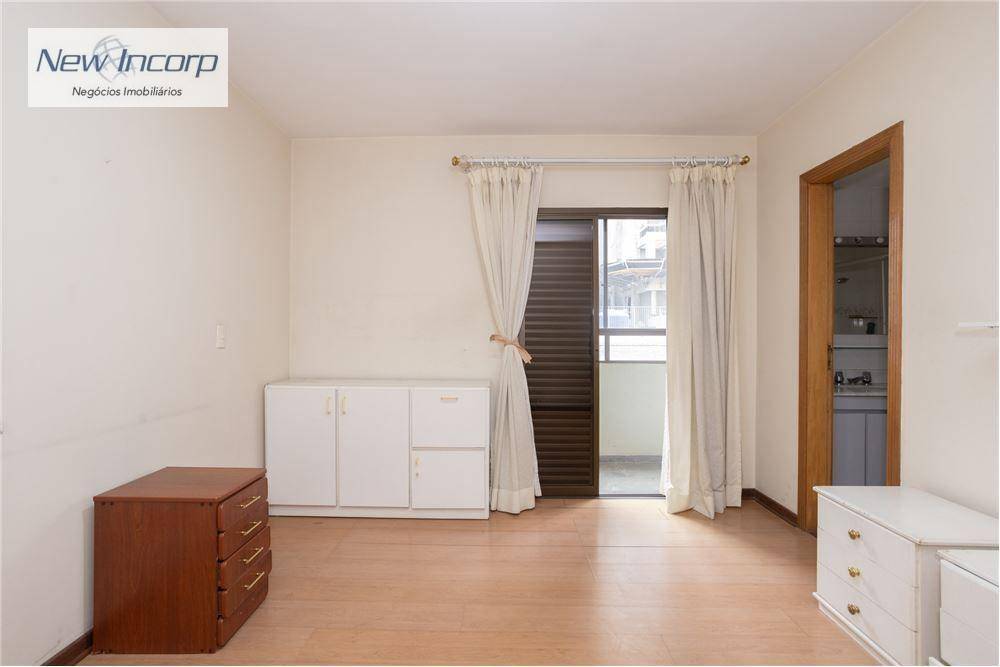 Apartamento à venda com 4 quartos, 204m² - Foto 14