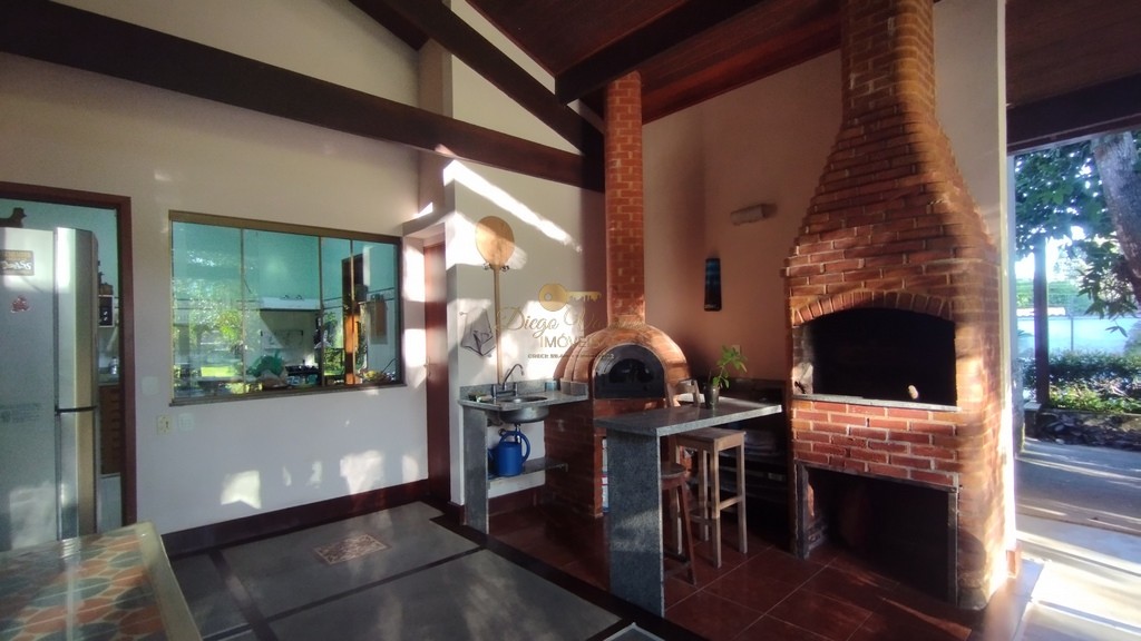 Casa à venda com 7 quartos, 3200m² - Foto 12