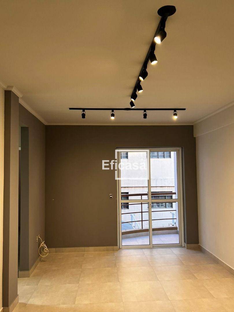 Apartamento à venda com 2 quartos, 70m² - Foto 15