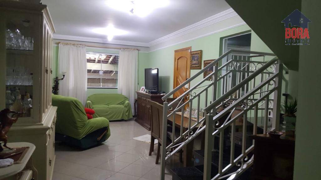 Casa à venda com 3 quartos, 200m² - Foto 4