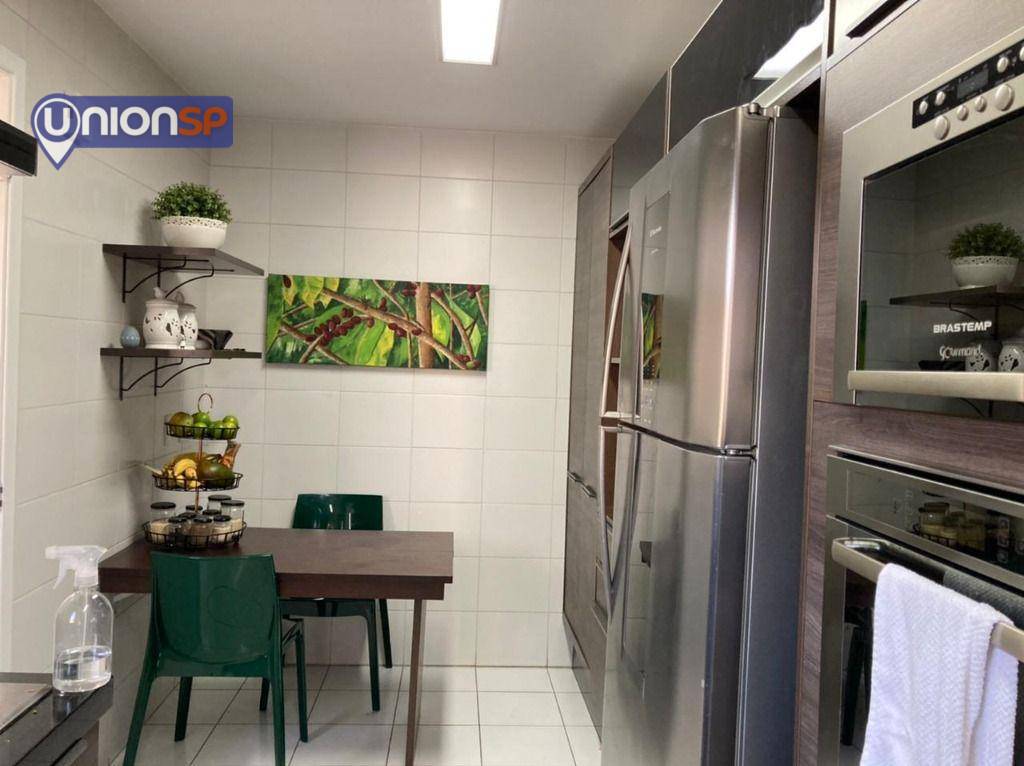 Apartamento à venda com 3 quartos, 143m² - Foto 14