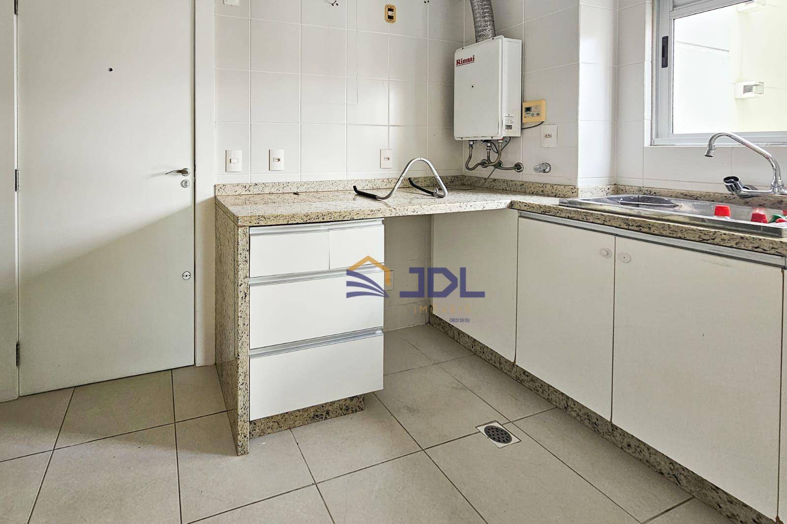 Apartamento à venda com 4 quartos, 167m² - Foto 15