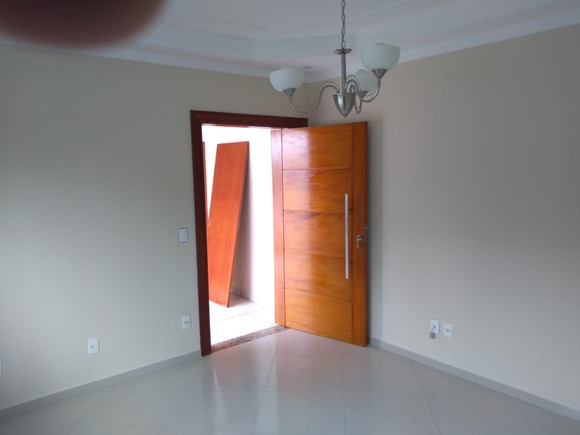 Casa de Condomínio para alugar com 3 quartos, 108m² - Foto 2