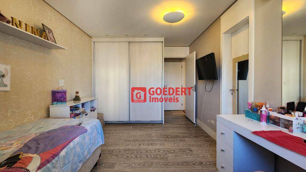 Apartamento para alugar com 3 quartos, 168m² - Foto 32