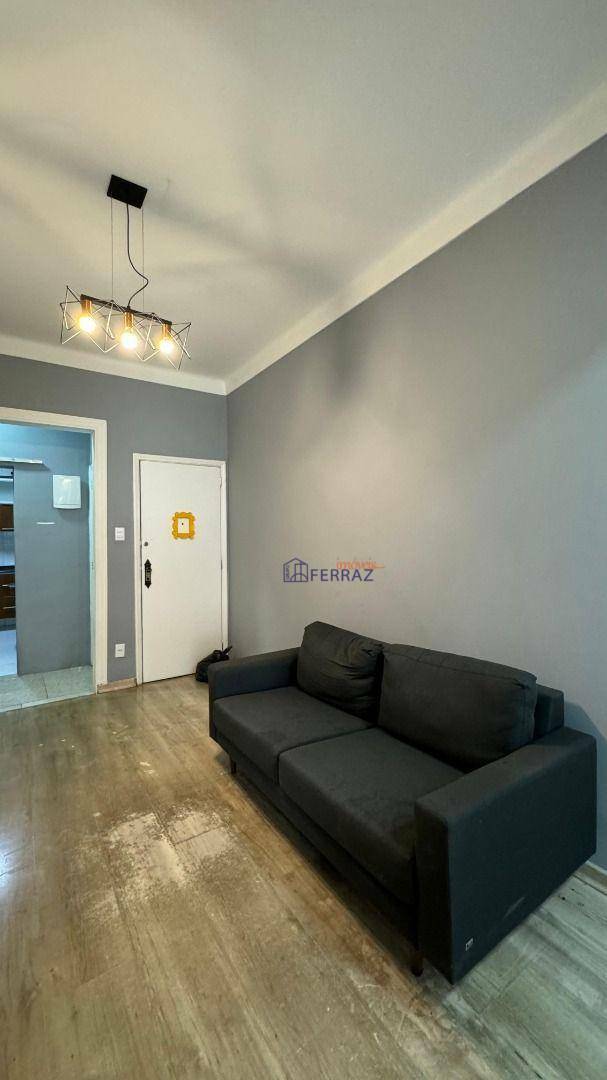 Apartamento à venda com 2 quartos, 70m² - Foto 2