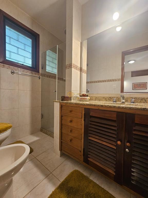 Casa de Condomínio à venda com 6 quartos, 190m² - Foto 22
