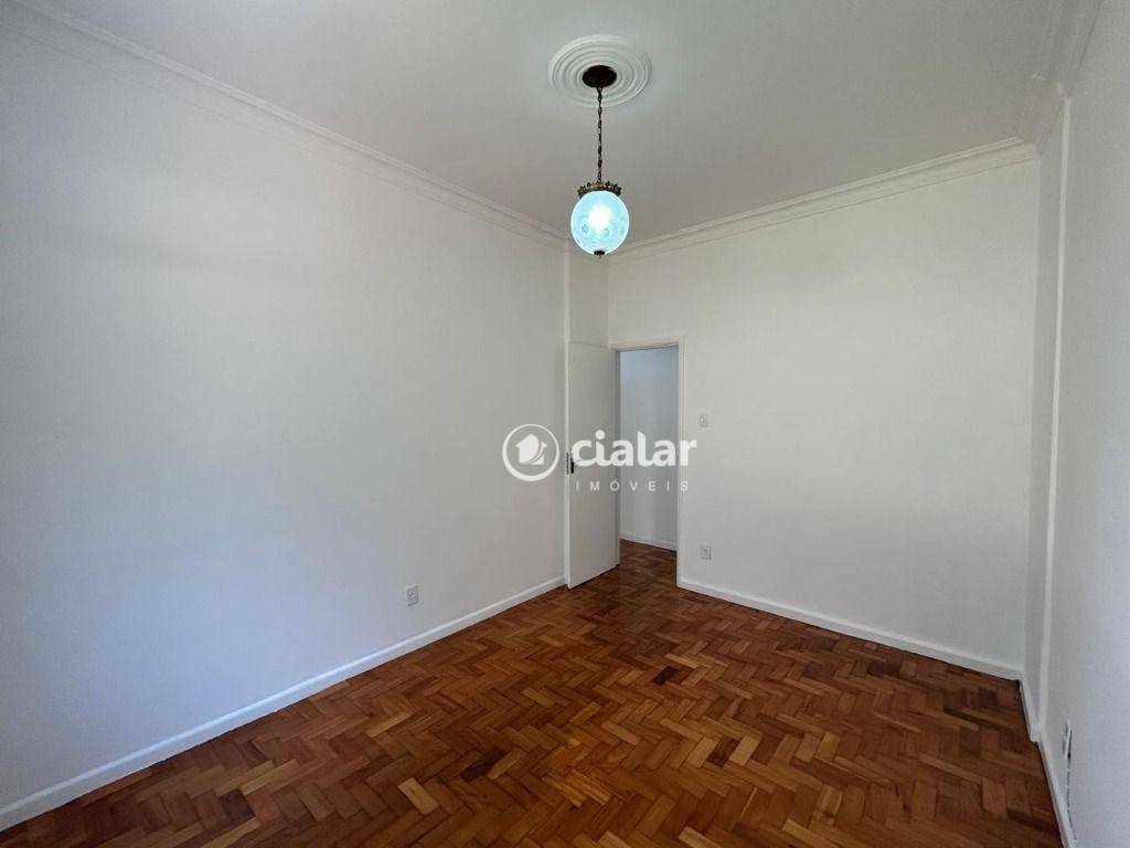 Apartamento à venda com 2 quartos, 72m² - Foto 23