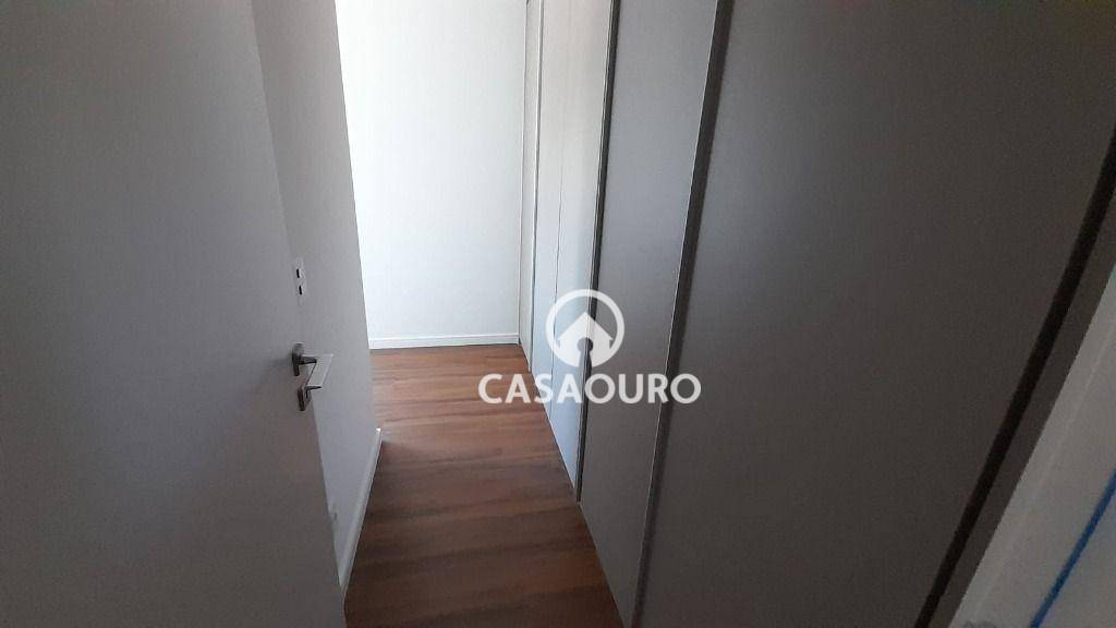 Apartamento à venda com 4 quartos, 140m² - Foto 18