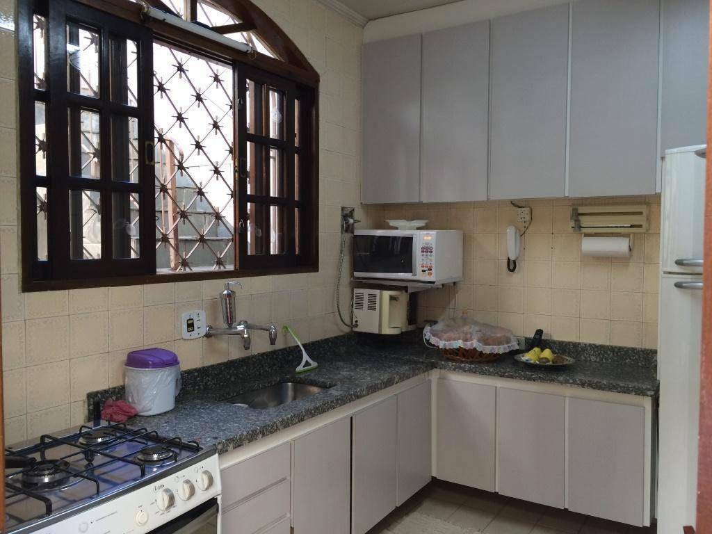 Sobrado à venda com 2 quartos, 125m² - Foto 4