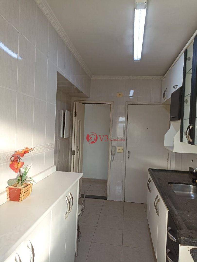 Apartamento à venda com 2 quartos, 62m² - Foto 23