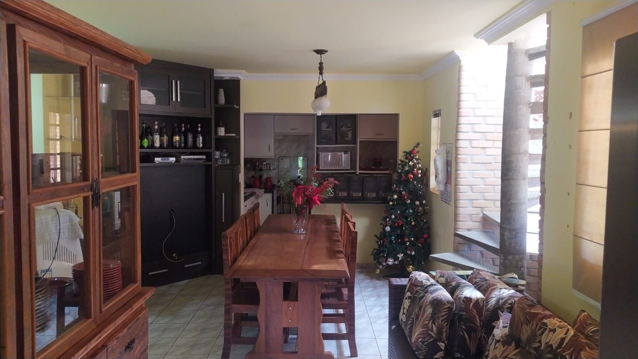 Chácara à venda com 4 quartos, 741m² - Foto 10