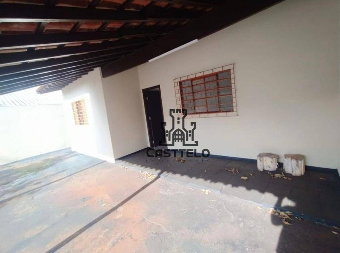 Casa à venda com 3 quartos, 76m² - Foto 16