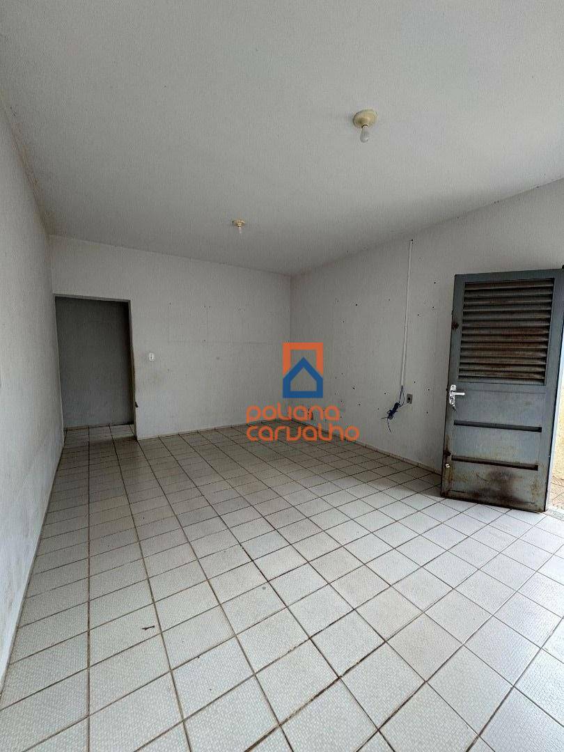 Casa para alugar com 3 quartos, 100m² - Foto 3