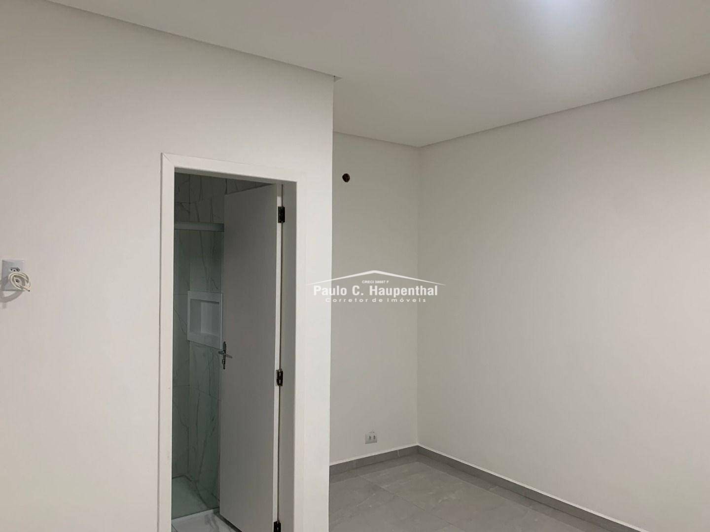 Casa à venda com 3 quartos, 228m² - Foto 9