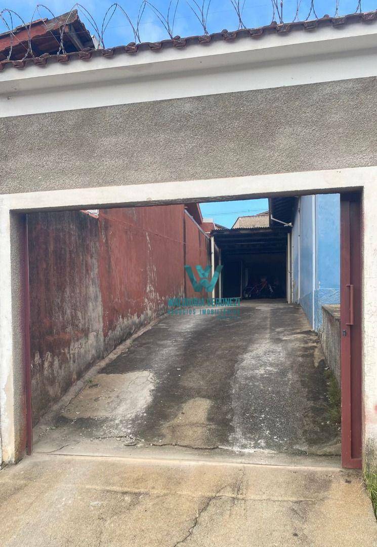 Casa para alugar com 3 quartos, 132m² - Foto 28