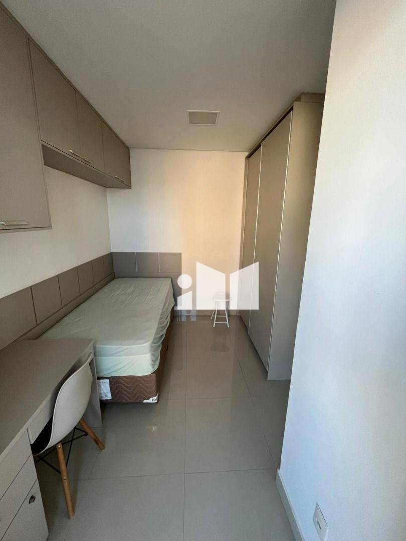 Apartamento à venda com 3 quartos, 90m² - Foto 15