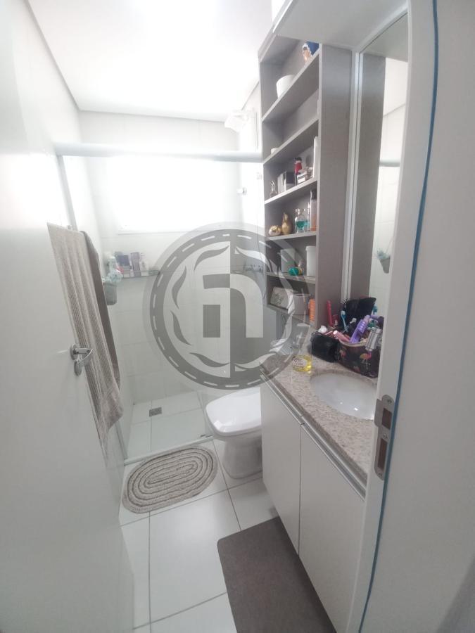 Apartamento à venda com 2 quartos, 62m² - Foto 13