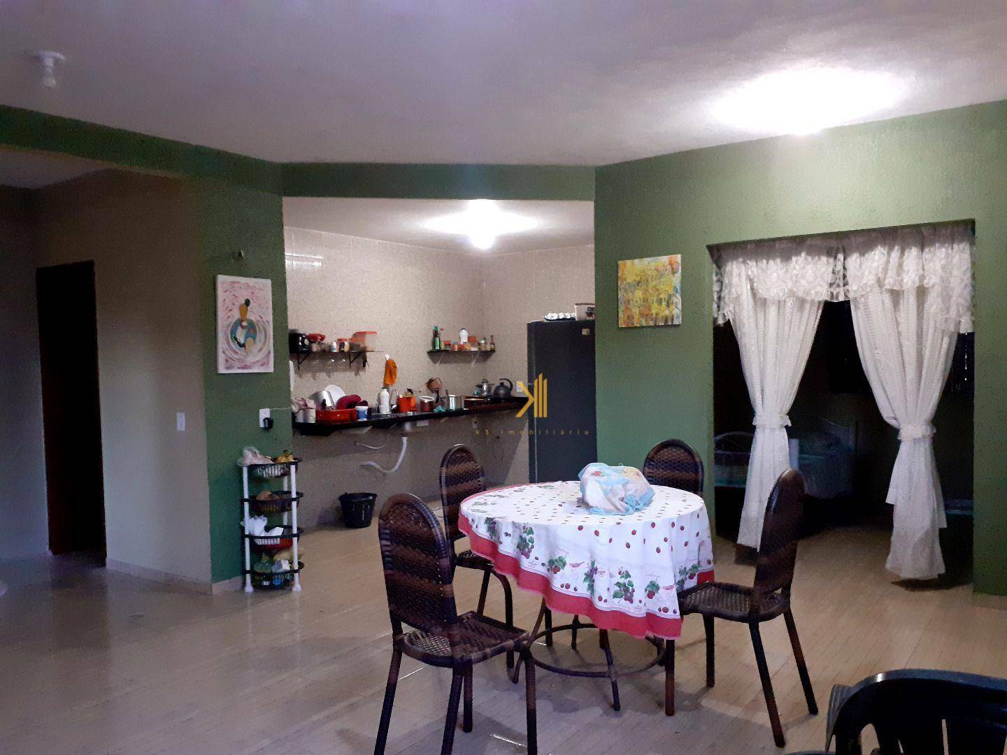 Casa à venda com 3 quartos, 200m² - Foto 5