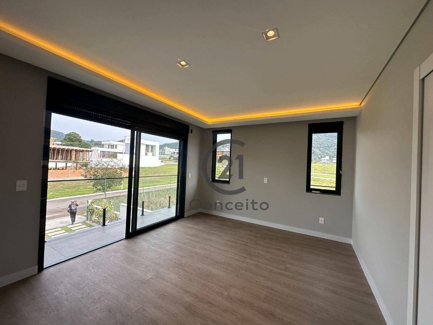 Casa à venda com 3 quartos, 238m² - Foto 19