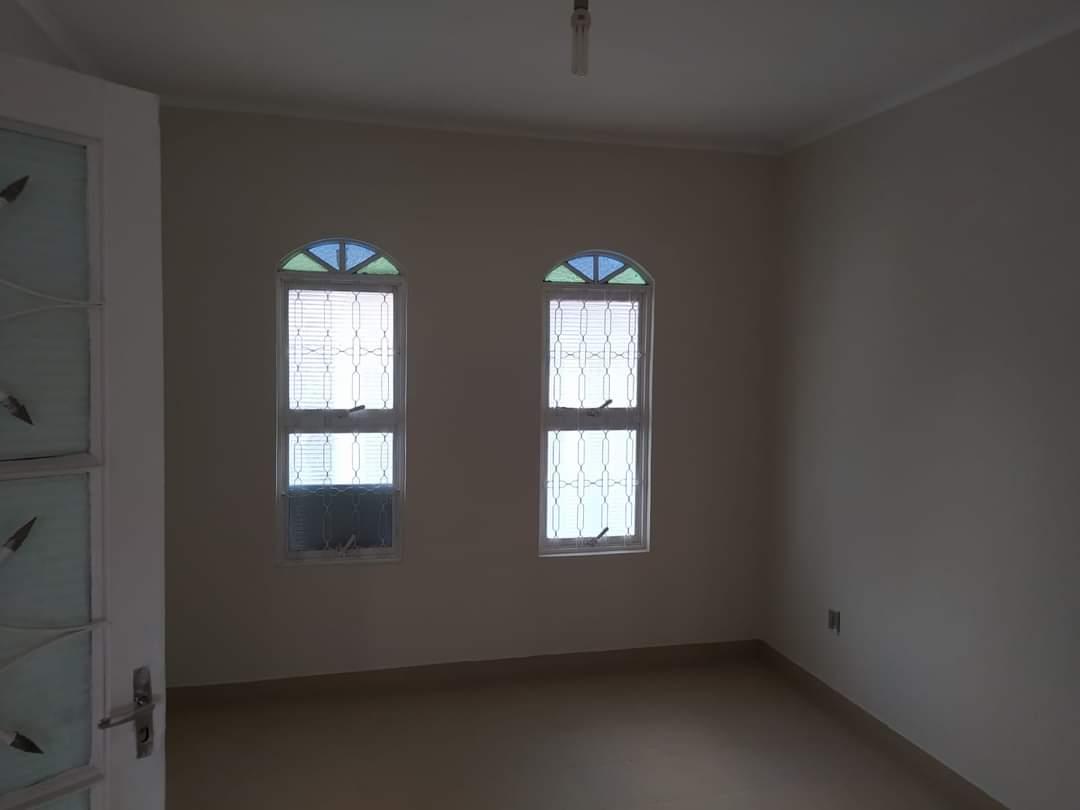 Casa à venda com 4 quartos, 300m² - Foto 6