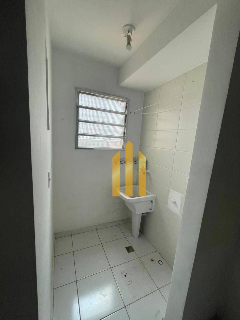 Apartamento à venda e aluguel com 2 quartos, 50m² - Foto 8