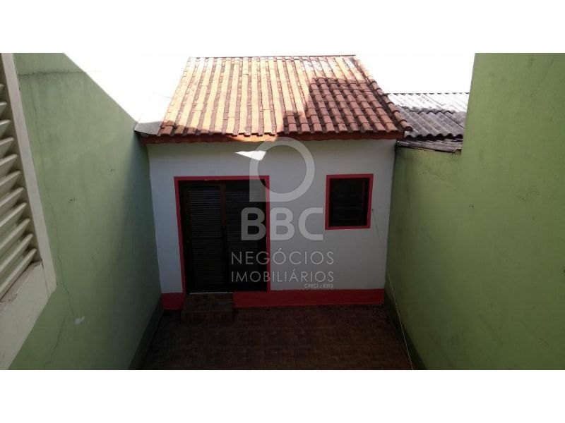 Sobrado à venda com 2 quartos, 200m² - Foto 11