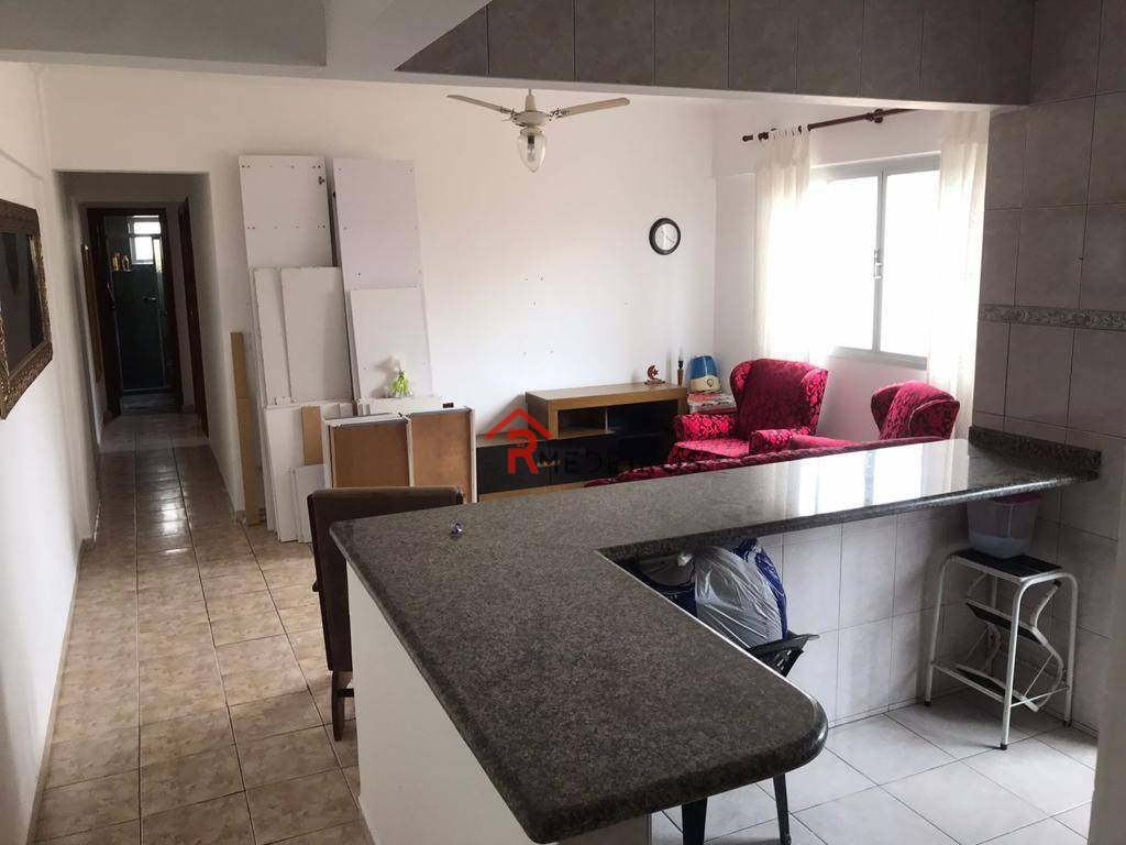 Apartamento à venda com 2 quartos, 70m² - Foto 3