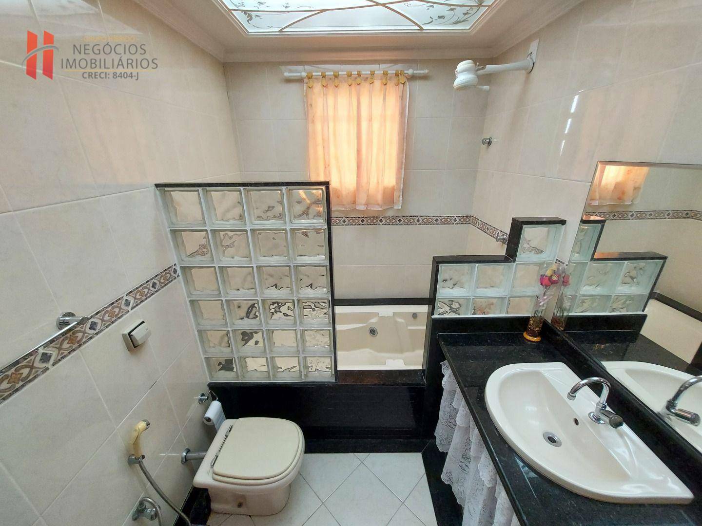 Casa à venda com 3 quartos, 224m² - Foto 35