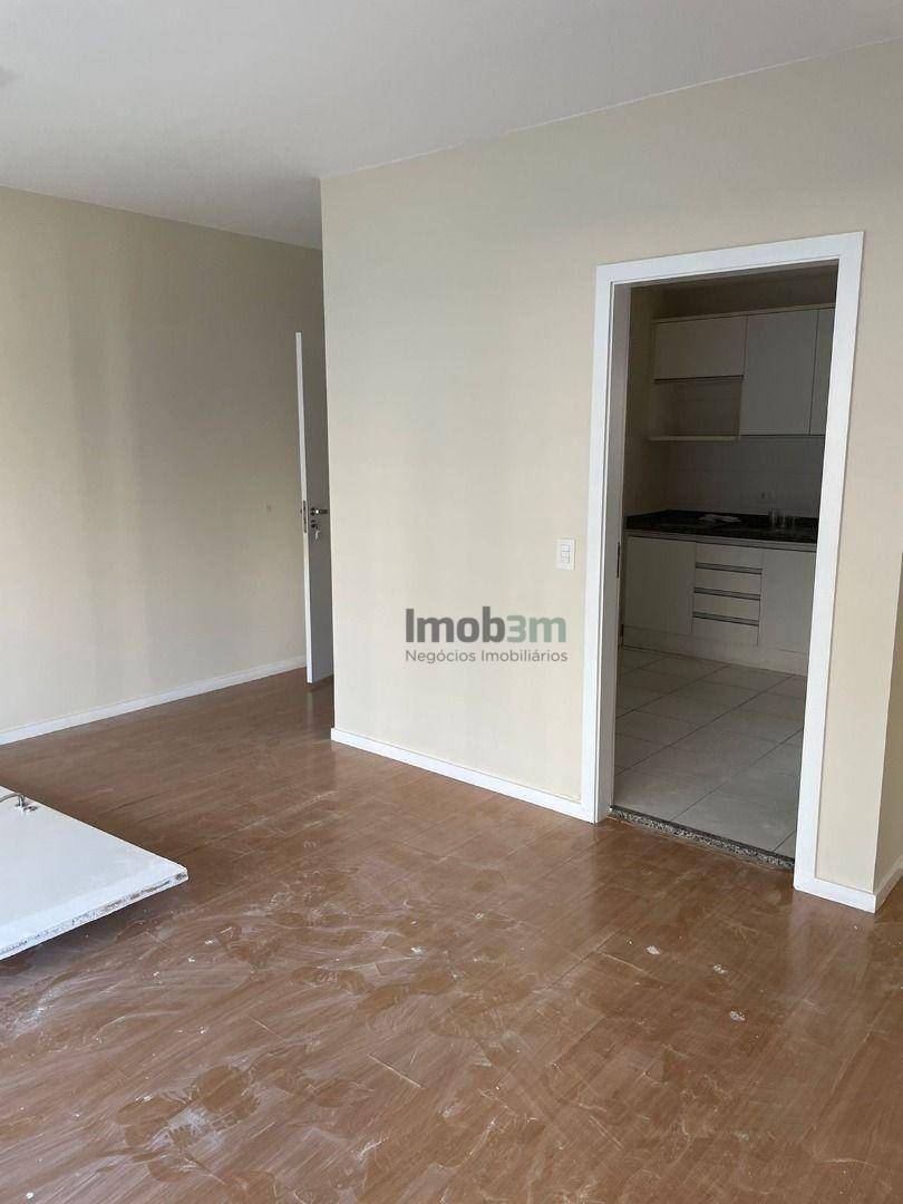 Apartamento à venda e aluguel com 3 quartos, 99m² - Foto 5